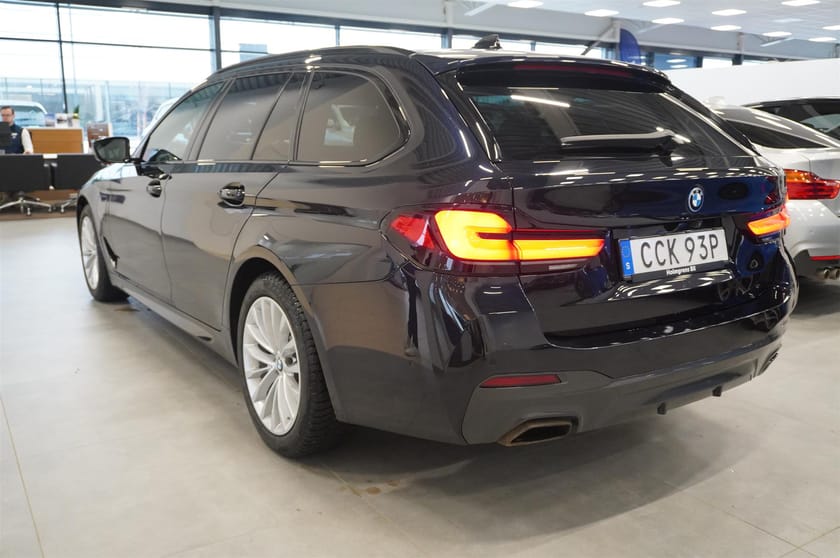 Bild 4 av BMW 530e xDrive Touring M-Sport HUD Drag HiFi Fartpilot