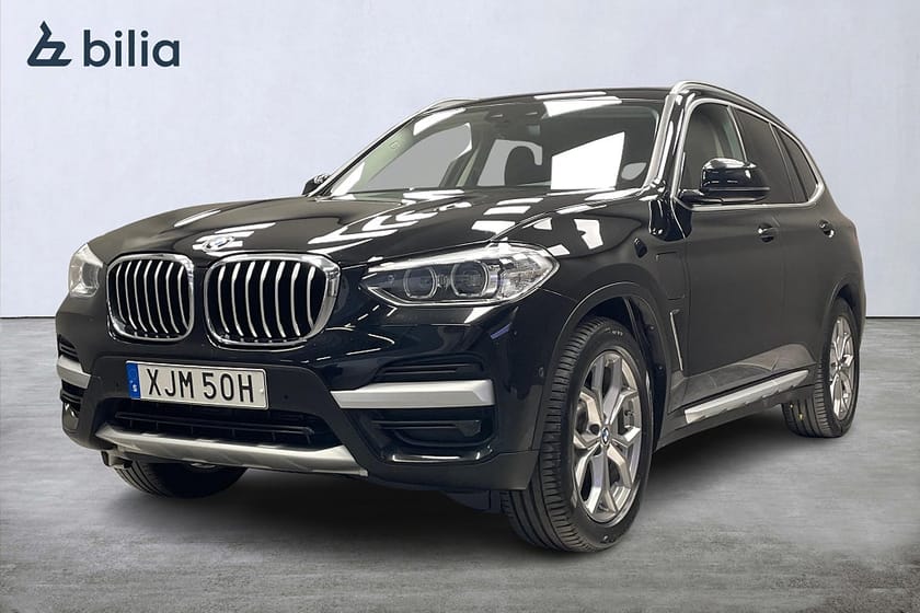 Bild 3 av BMW X3 xDrive30e / Panorama / Sportstol el inkl. minne/Hi-Fi