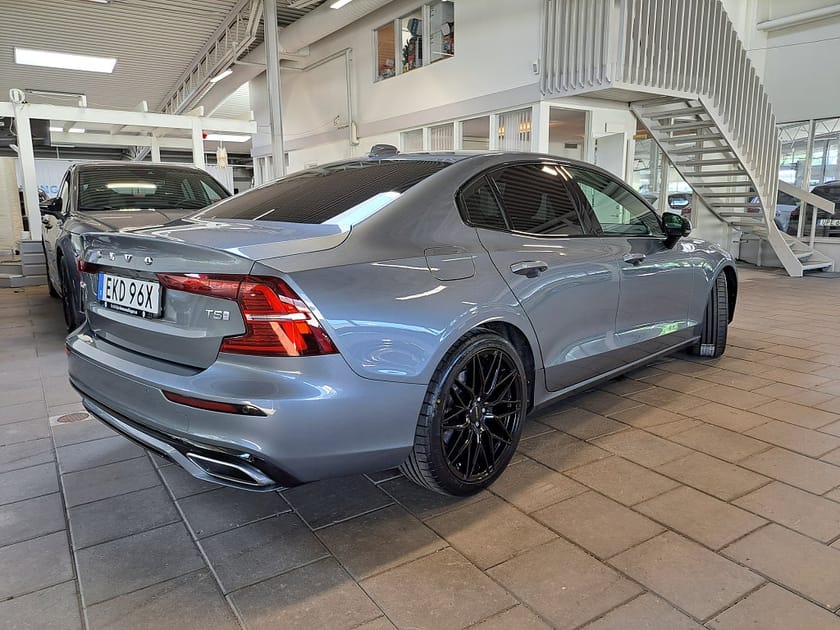 Bild 3 av Volvo S60 T5 Geartronic R-Design 250 hk HUD|Navi