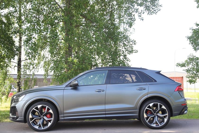 Bild 5 av Audi RS Q8 Nightvision Dragkrok Kolfiber / Vinterhjul