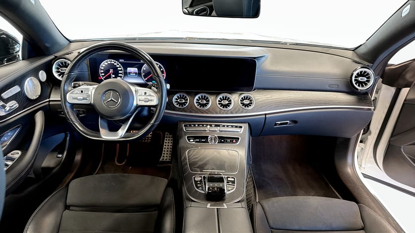 Bild 4 av Mercedes-Benz E 200 Coupé E200 AMG Night Package Burmester Panorama Värmare