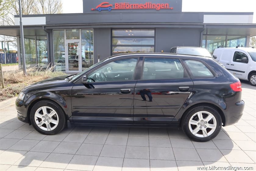 Bild 1 av Audi A3 Sportback 2.0 TDI FWD 140hk Automat Dragkrok