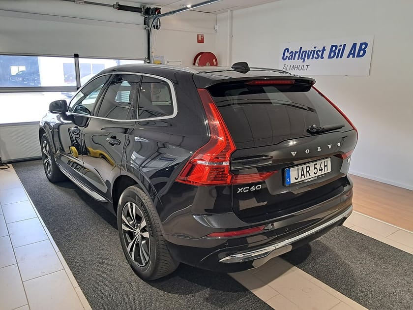 Bild 3 av Volvo XC60 T6 Recharge Core Bright plug in AWD 350HK 4x4 Panorama