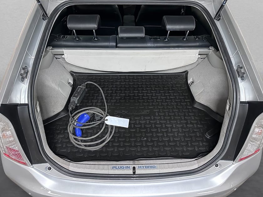 Bild 5 av Toyota Prius Plug-in Hybrid HYBRID|1.8 VVT-i|CVT|NYBESIKTAD|GPS|HUD|P-SENS
