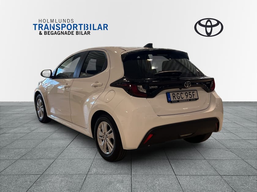 Bild 2 av Toyota Yaris Hybrid 115 1,5 5D Active komfortpaket