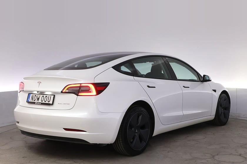 Bild 5 av Tesla Model 3 Long Range AWD Autopilot Panorama V-hjul