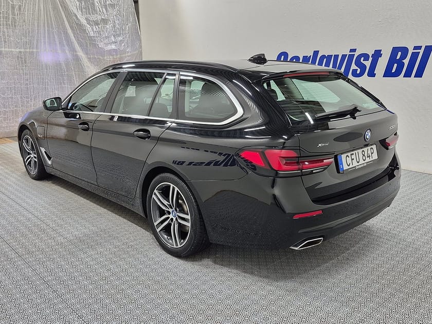Bild 5 av BMW 530e xDrive Touring Plug in 292HK 4x4 Läder