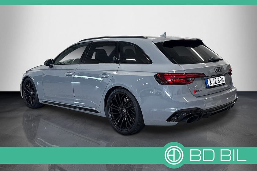 Bild 2 av Audi RS 4 Avant RS4 V6 QUATTRO 450HK / KOLFIBER / MATRIX / NARDO