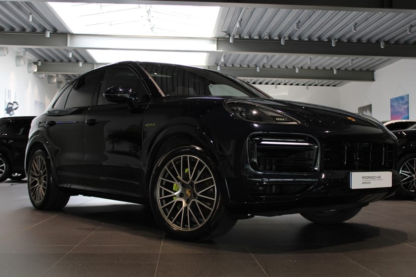 Bild 1 av Porsche Cayenne E-Hybrid Platinum Editon