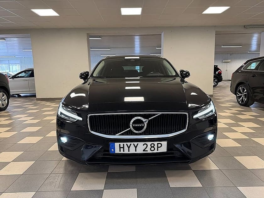 Bild 3 av Volvo V60 B4 Geartronic B-Kamera CarPlay Drag 197 Hk