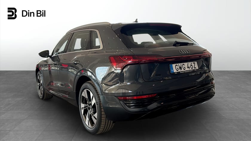Bild 3 av Audi Q8 50 e-tron quattro 340HK Proline / Backkamera