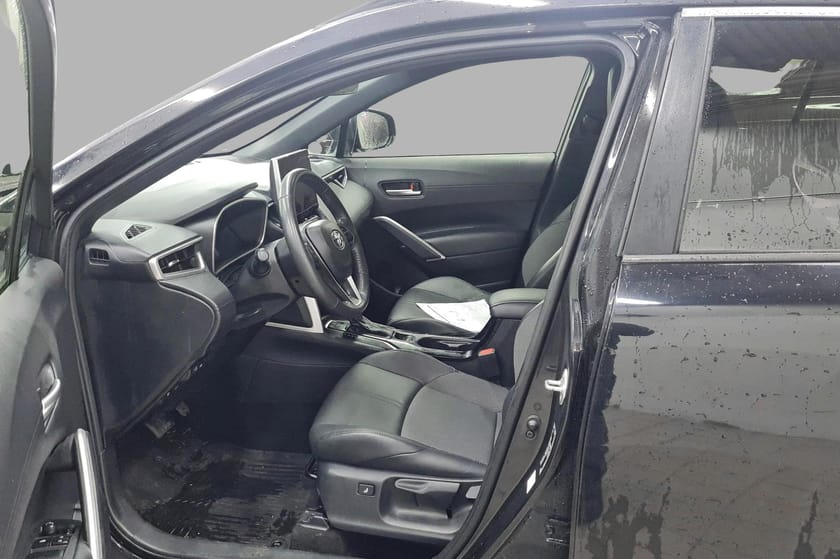 Bilde 4 av Toyota Corolla Cross Hybrid AWD-i Executive - LED - Skinn - Adaptiv cruise