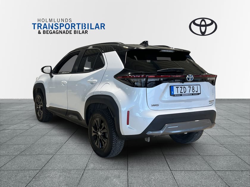 Bild 3 av Toyota Yaris Cross Hybrid AWD-i Adventure Pluspkt JBL V-Hjul