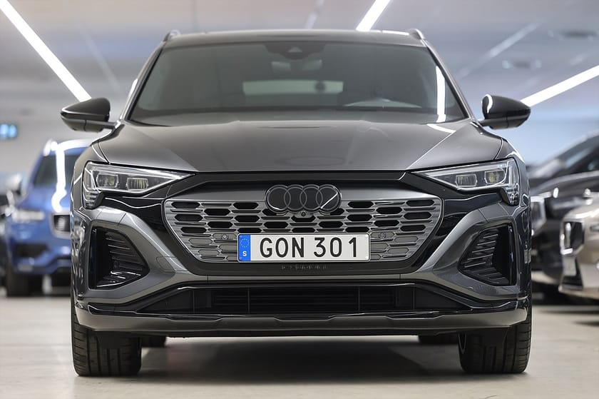 Bild 5 av Audi Q8 Sportback 55 e-tron quattro 408hk S Line Matrix 360 Pano 3D B&O Drag