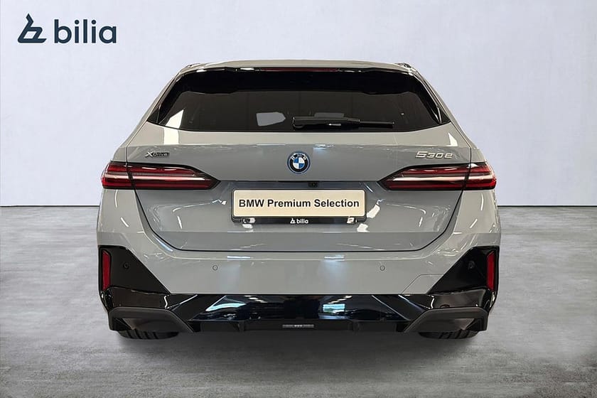 Bild 4 av BMW 530e xDrive Touring M-sport | Drag | H&K | Business Edition