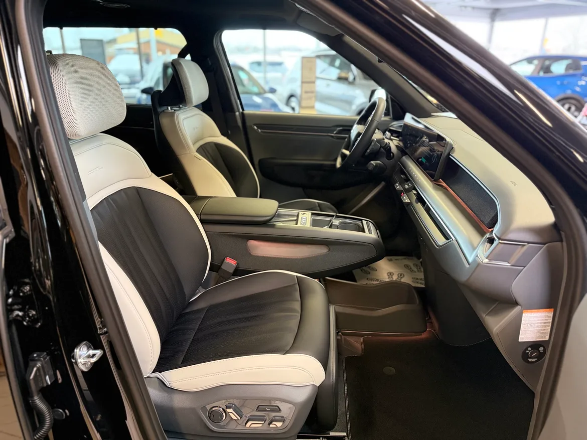 picture of a car