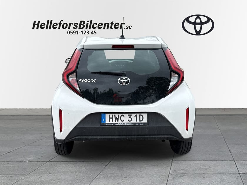Bild 4 av Toyota Aygo X Play  Vinterhjul