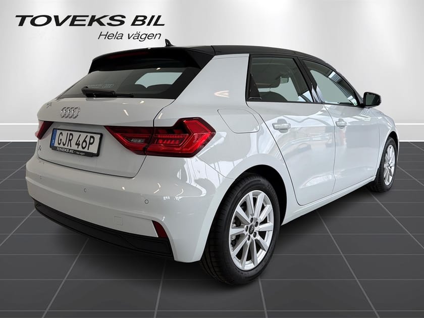 Bild 3 av Audi A1 Sportback 30 TFSI PROLINE 116 HK/Svart Kontrast tak