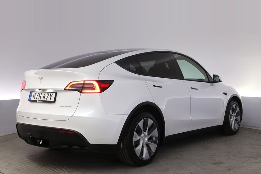 Bild 5 av Tesla Model Y Long Range AWD Autopilot Panorama Drag V-hjul