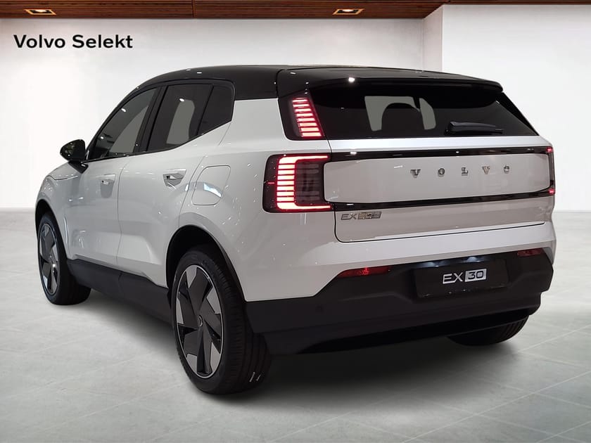 Bild 2 av Volvo EX30 P5 Long Range RWD Plus