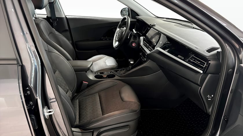 Bild 3 av Kia Niro P-HEV 1.6 141 HK PLUG-IN ADVANCE PLUS 1