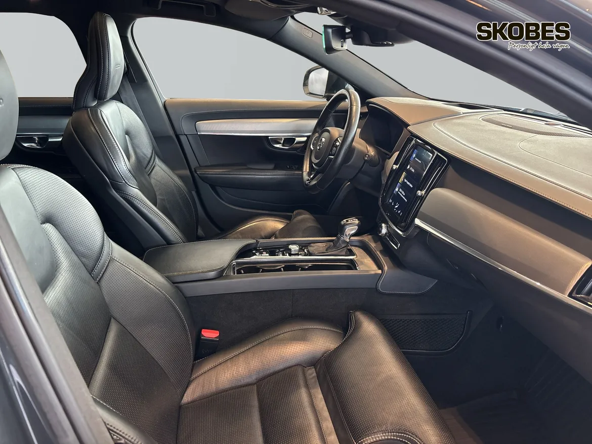Volvo V90