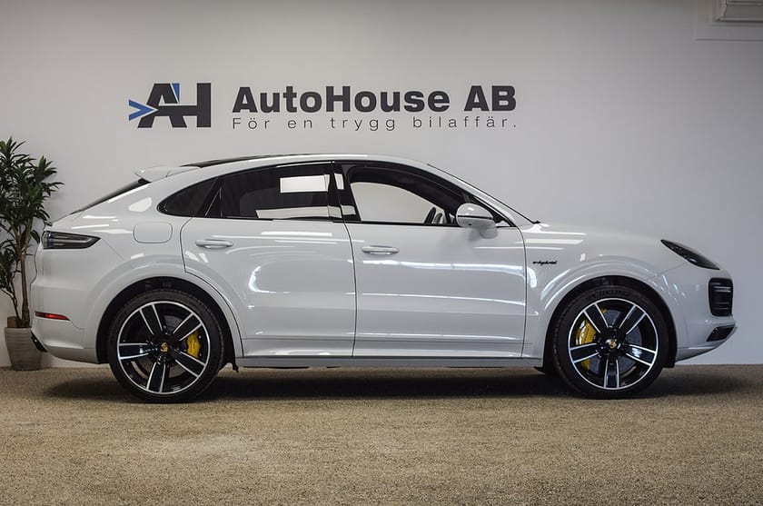 Bild 3 av Porsche Cayenne Turbo S E-Hybrid Coupé 680HK OBS SPEC Svensksåld