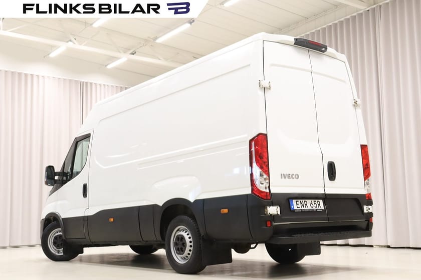 Bild 4 av Iveco Daily 35-140 Van 136HK Automat|LED|Drag|Webasto|3.5Ton-Dragvikt