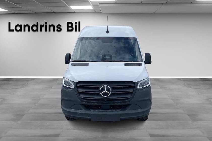 Bild 2 av Mercedes-Benz eSprinter 414 81 kWh PRO A2 Lagerbil