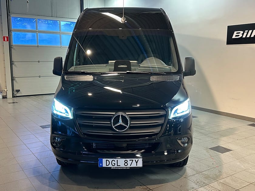 Bild 2 av Mercedes-Benz Sprinter 319 CDI Panel Van A2 360kam 2-sits Select 9G-Tronic 3,5t drag