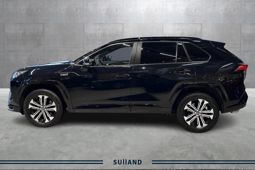 Bilde 2 av Toyota RAV4 Plug-in Hybrid TILHENGERFESTE,LOKALKJØRT,NY SERVICE, NYE SOMMERDEKK!