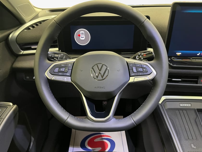 Bild 4 av Volkswagen T-Roc 1.5 eTSi 150hk *Teknikpaket/Backkamera*