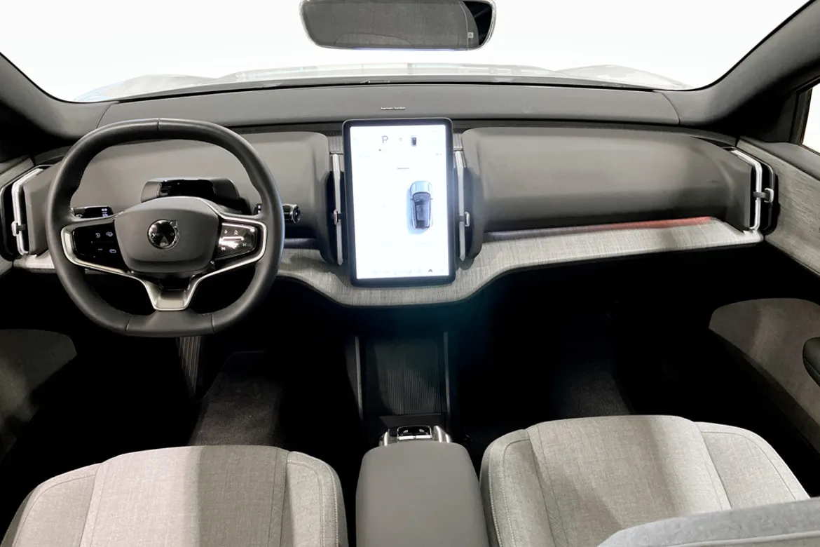 Volvo EX30 Single Motor Extended Range