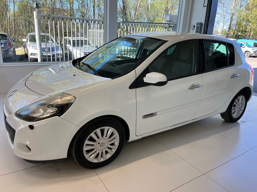 Bild 2 av Renault Clio  Halvkombi 
