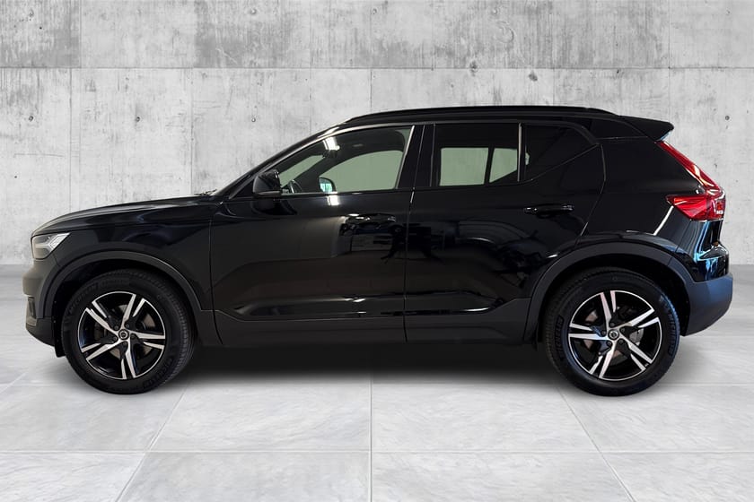 Bilde 2 av Volvo XC40 R-Design AWD 190HK/Krok/360Kamera/Forvarmer/Panorama
