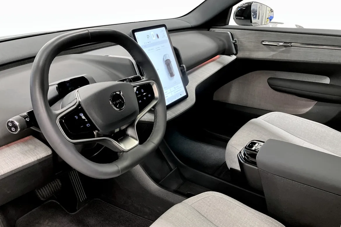 Volvo EX30 Single Motor Extended Range