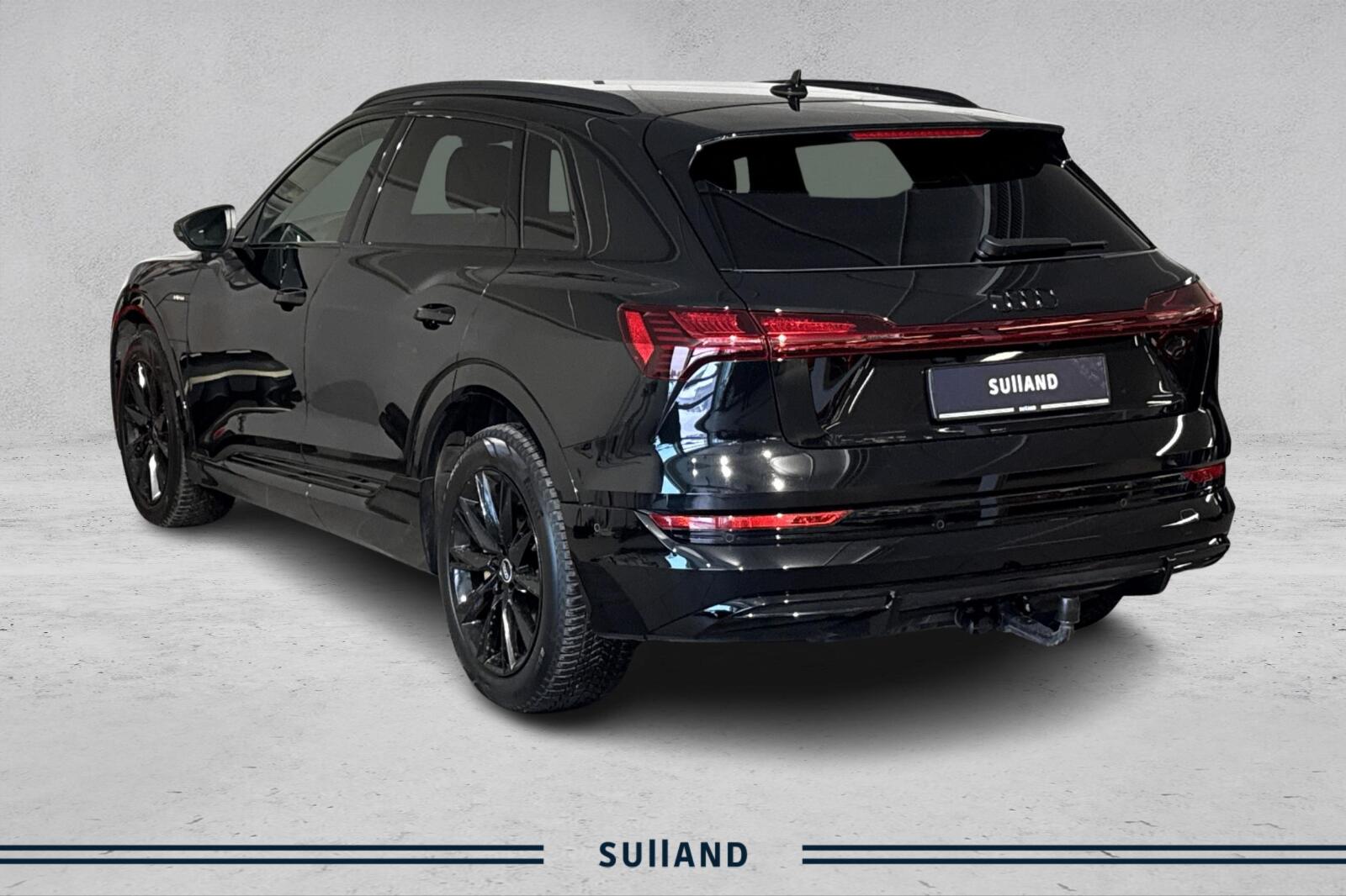 Thumnail bilde 2 av Audi e-tron 55 quattro