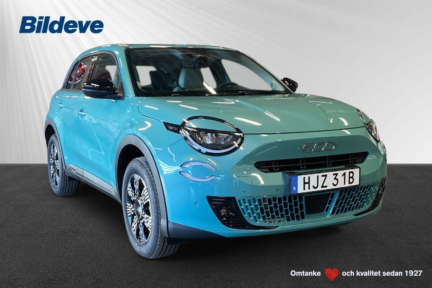 Bild 1 av Fiat 600 Hybrid 5-d SUV ICON HEV T3 FWD