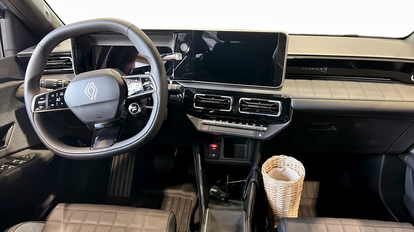 Bild 4 av Renault 4 E-Tech VHJUL 4900:-*+10.000KR RABATT PÅ DENNA BIL*