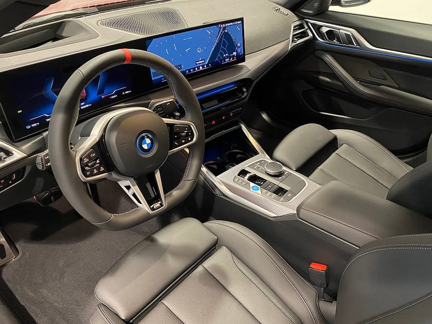 Bild 3 av BMW i4 M60 xDrive Gran Coupé M60xDrive Fully Charged H/K ParkAssist Rattvärme Drag