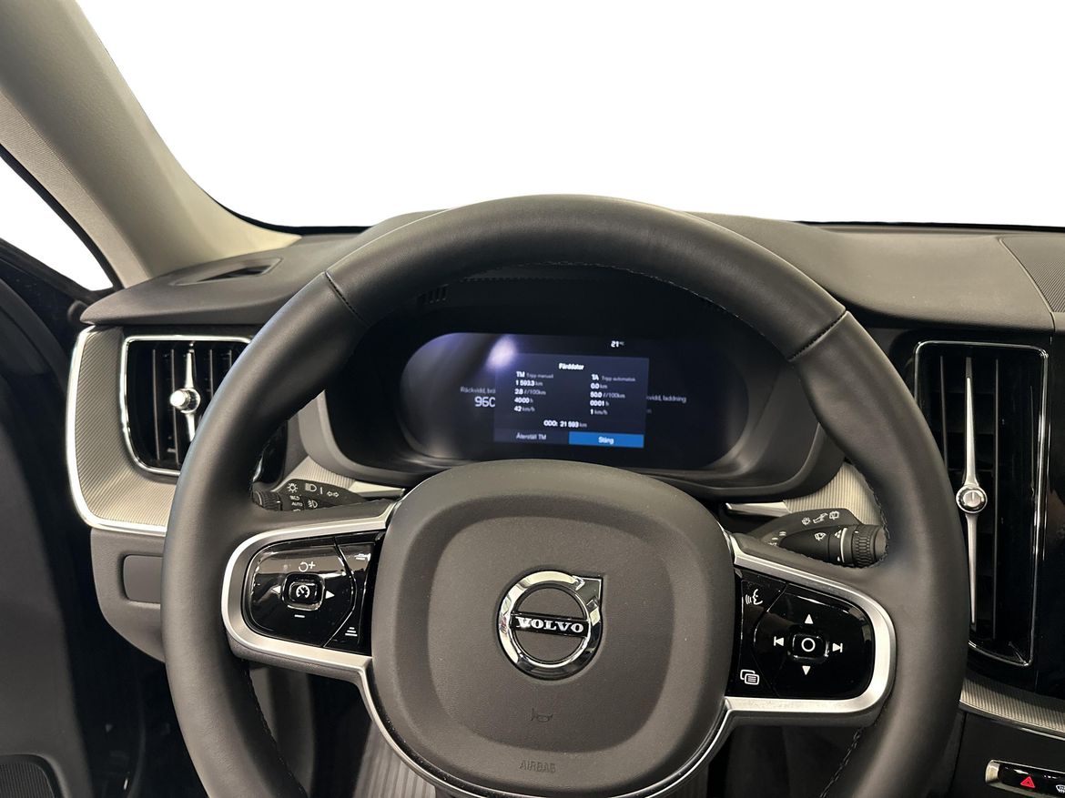 Volvo XC60 2025 - miniatyr 9