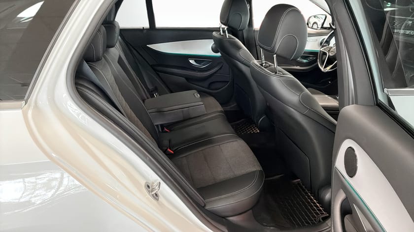 Bild 5 av Mercedes-Benz E 300 T de 4MATIC 300DE 306HK DRAG KAMERA NAVI