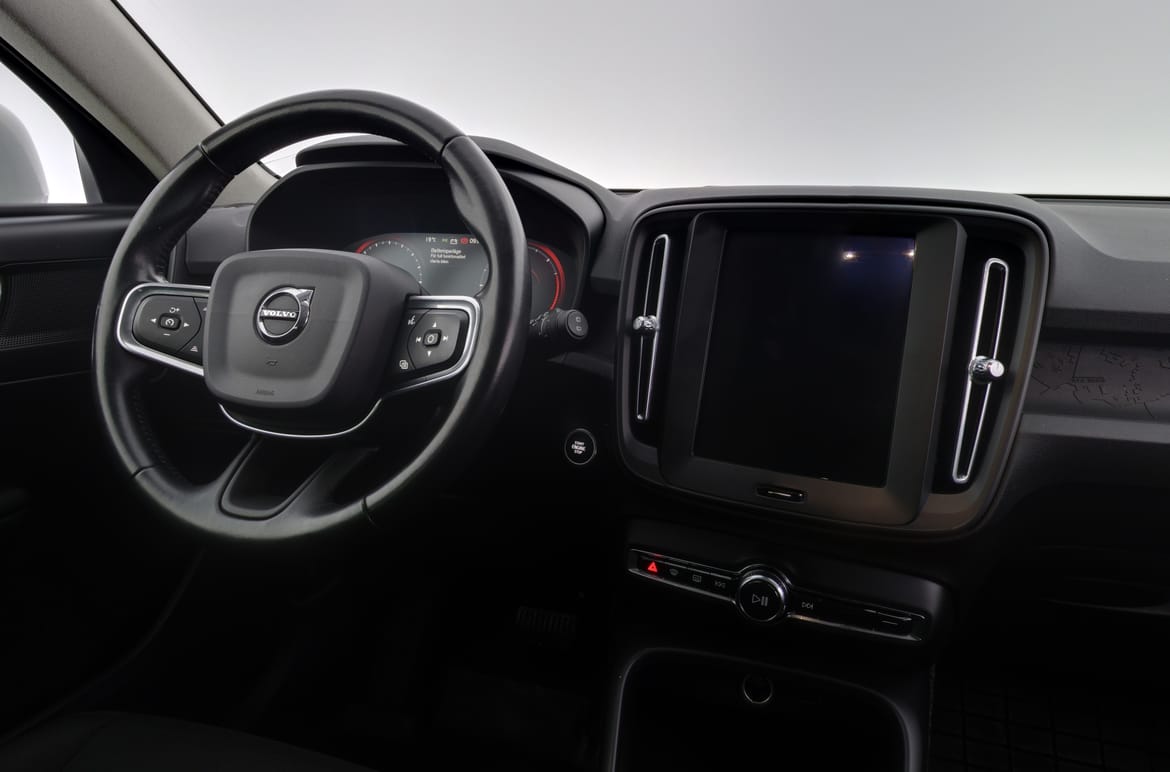 Volvo XC40 2019 - miniatyr 8
