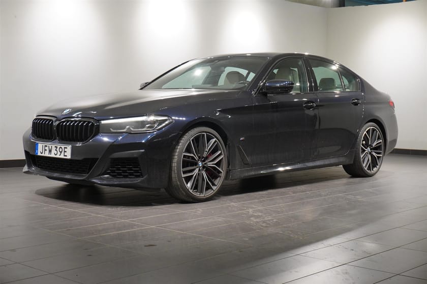 Bild 1 av BMW M550i xDrive Sedan H K 20 4-Zons Drag PA Komfortstol