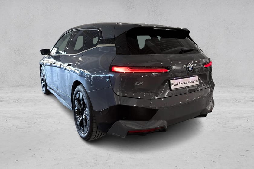 Bilde 3 av BMW iX xDrive40 iX40 Fully Charged Massasje Setevent Skinn Pano H/K