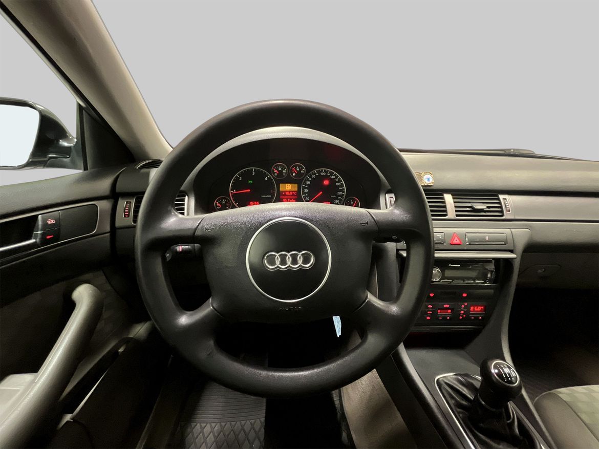 Audi A6 Sedan 1.9 TDI Manuell, 5-trinn, 130hk, 2002