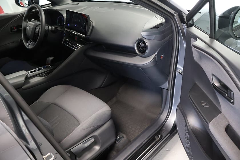 Bild 3 av Toyota C-HR Hybrid AWD-i e-CVT Style Euro 6