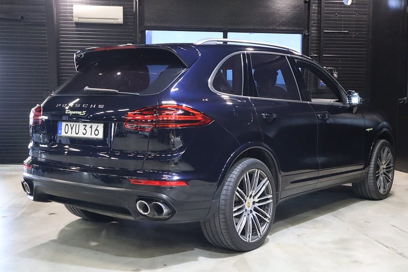 Bild 5 av Porsche Cayenne S E-Hybrid TipTronic (416hk) Sport Chrono
