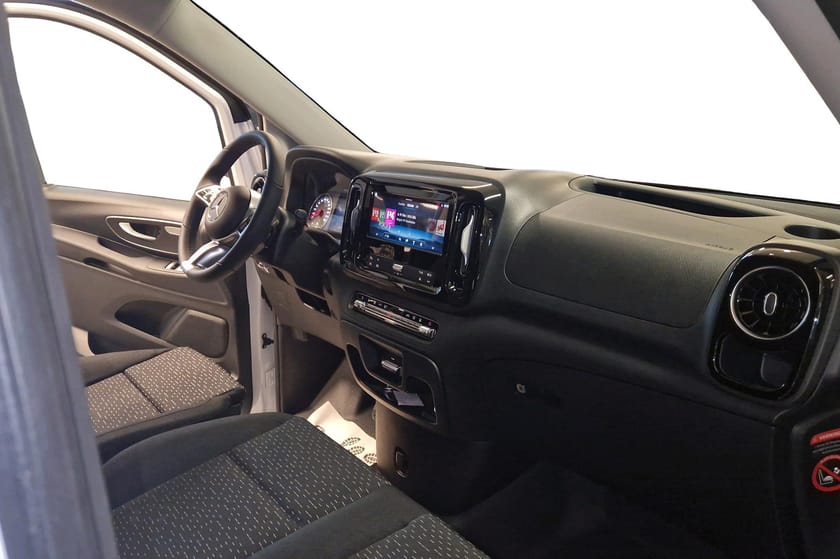 Bild 4 av Mercedes-Benz Vito 119 CDI 3.0t Luftfjädring, dubbla skjutdörrar