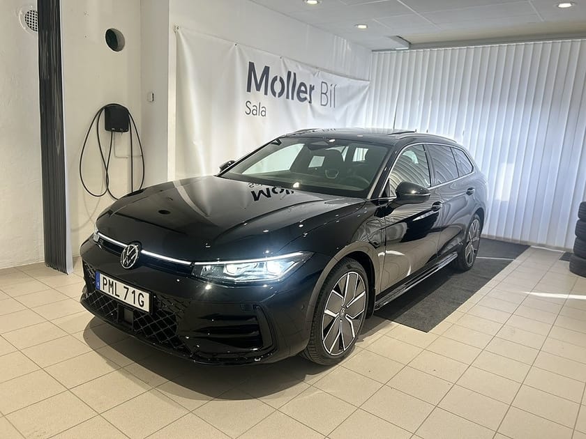 Bild 1 av Volkswagen Passat Variant eHybrid R-Line  *DRAG PANO*